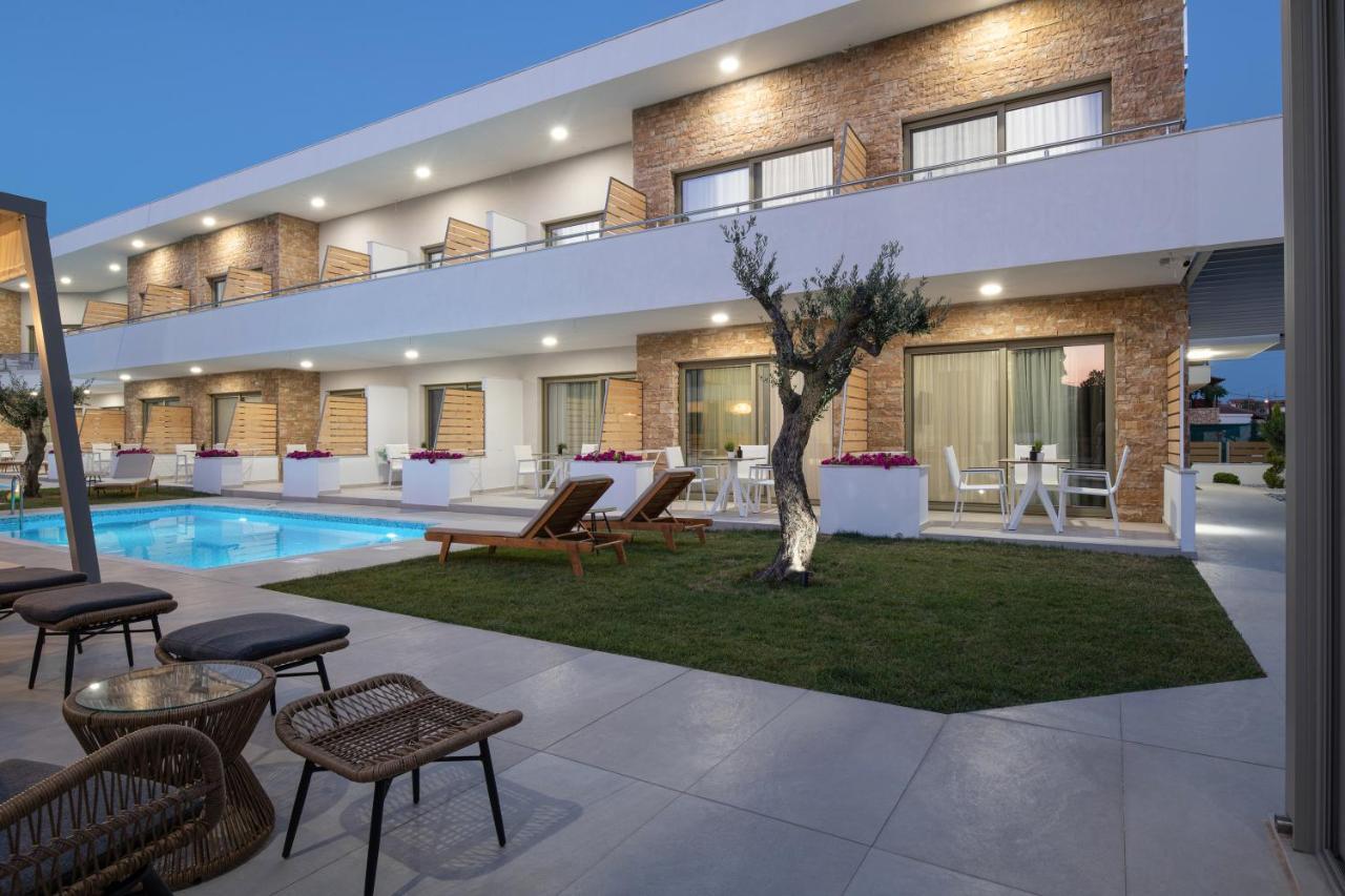 ניקיטי Imagine Luxury Suites מראה חיצוני תמונה
