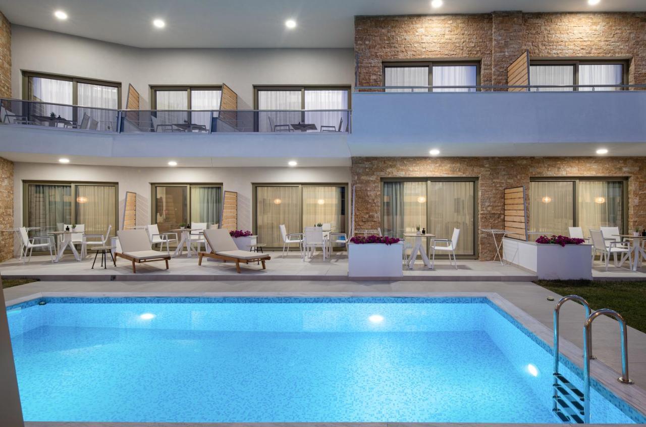 ניקיטי Imagine Luxury Suites מראה חיצוני תמונה