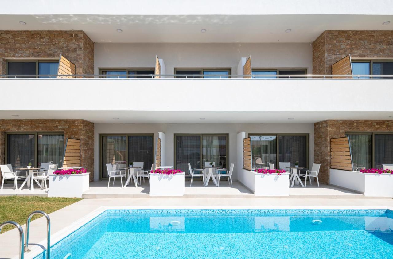 ניקיטי Imagine Luxury Suites מראה חיצוני תמונה