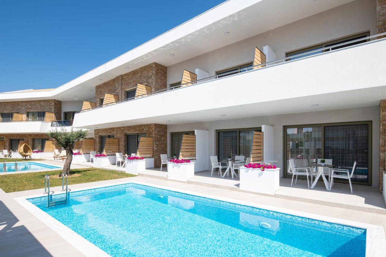 ניקיטי Imagine Luxury Suites מראה חיצוני תמונה