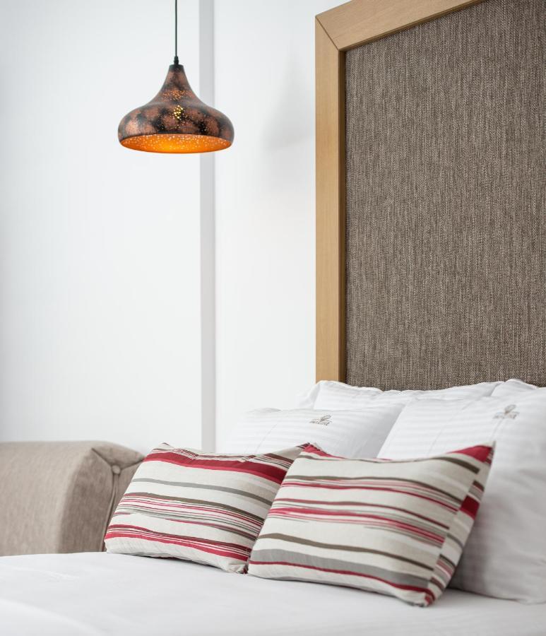 ניקיטי Imagine Luxury Suites מראה חיצוני תמונה