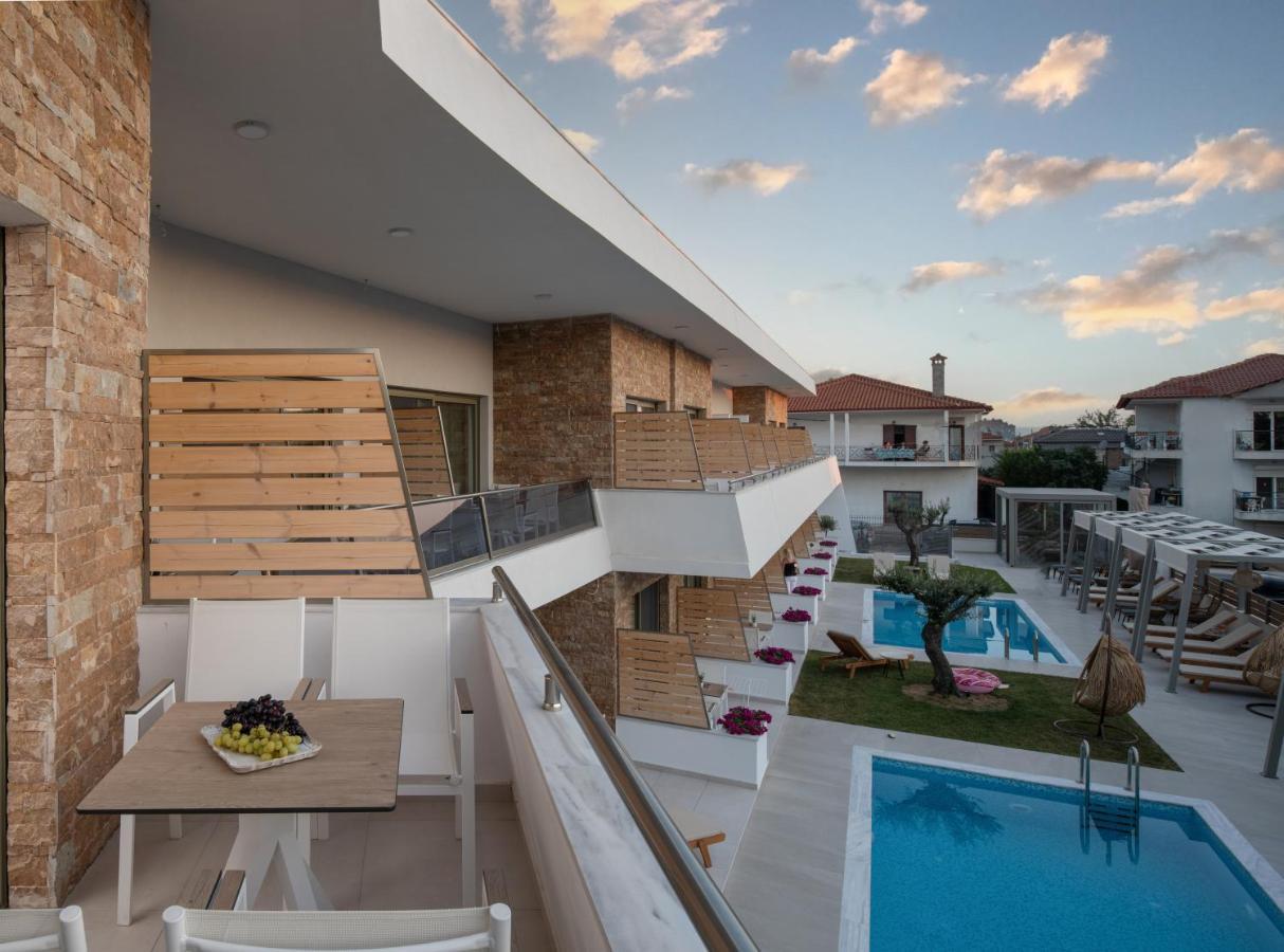 ניקיטי Imagine Luxury Suites מראה חיצוני תמונה
