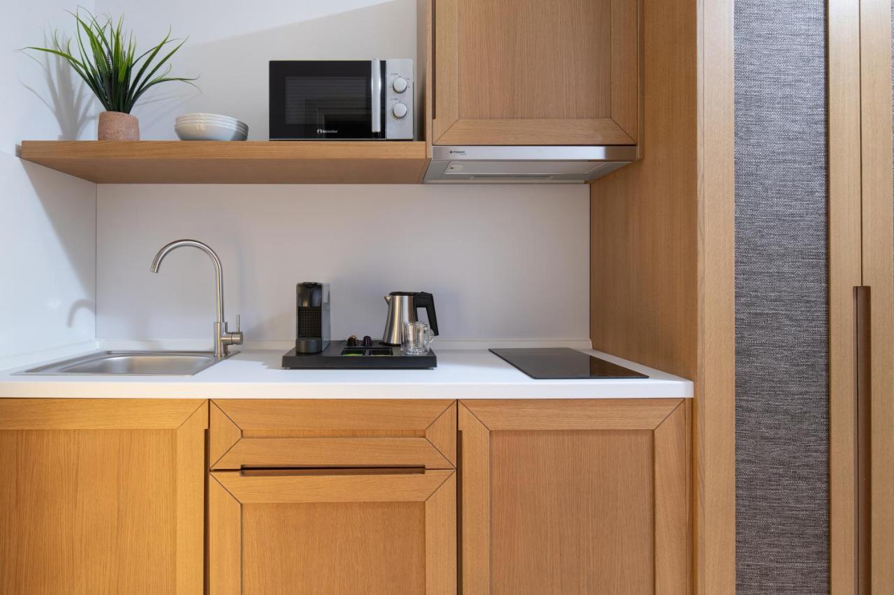 ניקיטי Imagine Luxury Suites מראה חיצוני תמונה