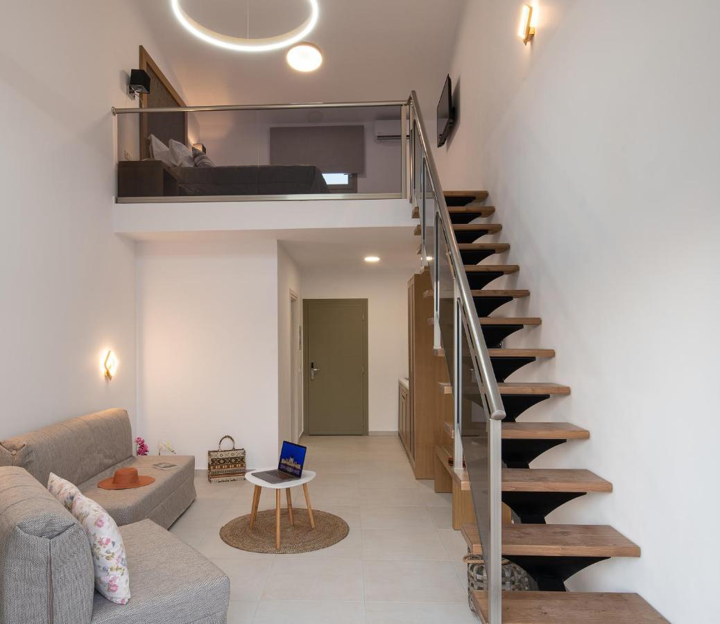 ניקיטי Imagine Luxury Suites מראה חיצוני תמונה