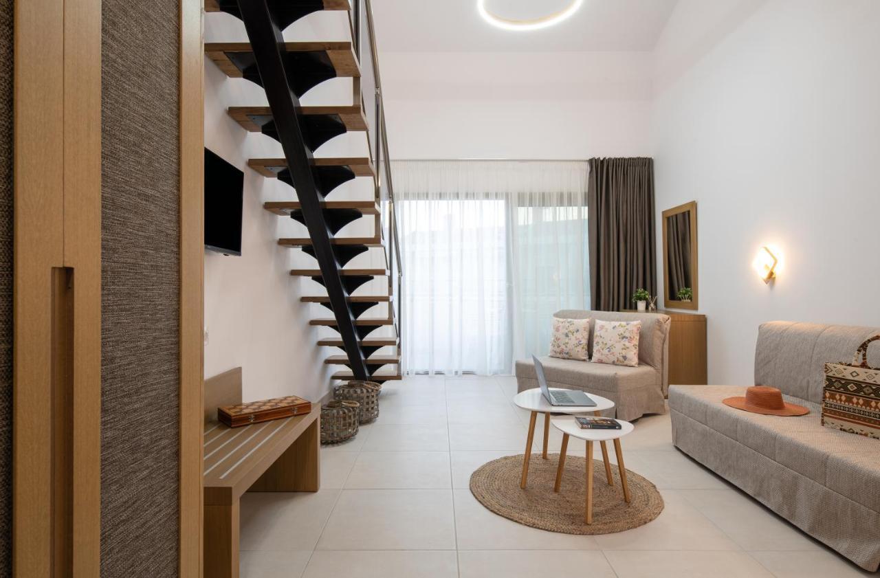 ניקיטי Imagine Luxury Suites מראה חיצוני תמונה