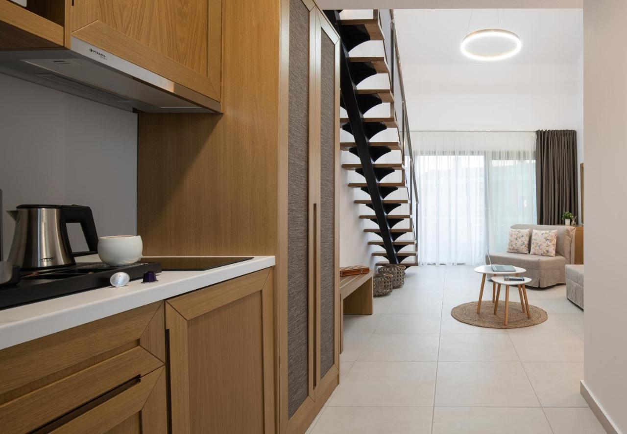 ניקיטי Imagine Luxury Suites מראה חיצוני תמונה